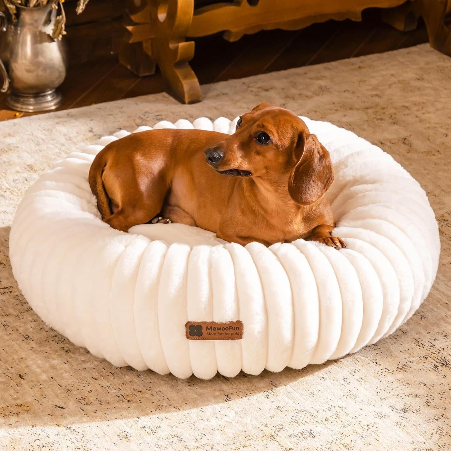 MEWOOFUN Donut Dog Bed For Small Dogs – Calming & Washable